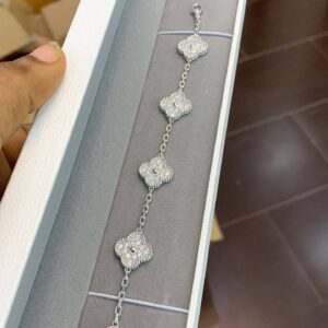 MOISSANITE BRACELET