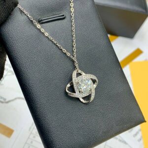 MOISSANITE NECKLACE