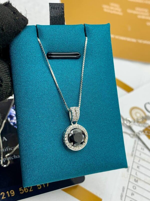 MOISSANITE NECKLACE