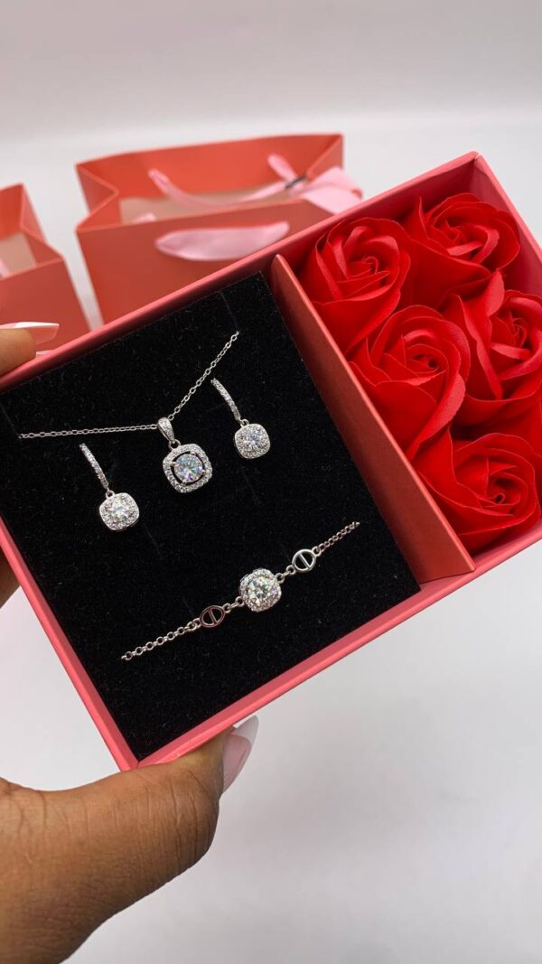 LADIES SET