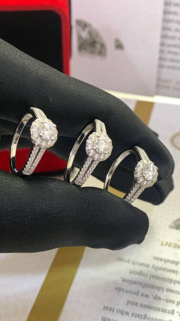 ENGAGEMENT RING - Image 4