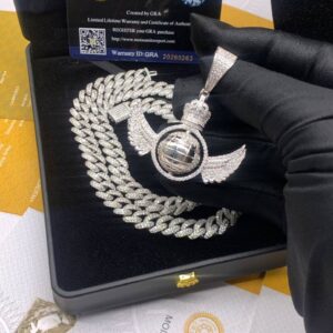 MOISSANITE NECKLACE