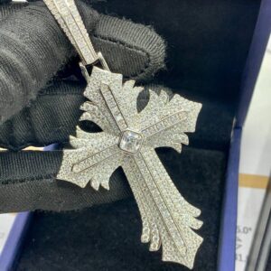 FLOWER CROSS PENDANT