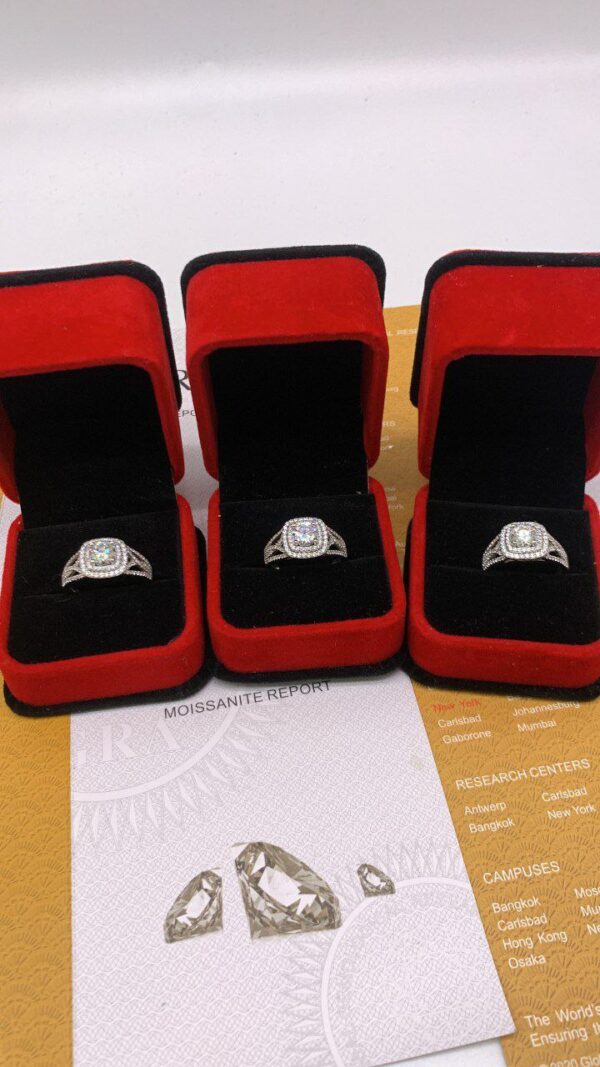 ENGAGEMENT RING - Image 3