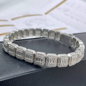 BEGUETTE CUT BRACELET