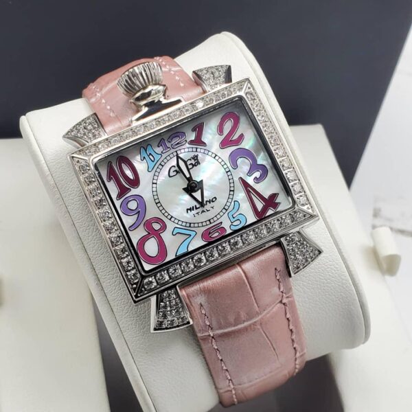 FASHION WRISTWATCH - Image 4