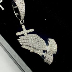 PRAYER PENDANT