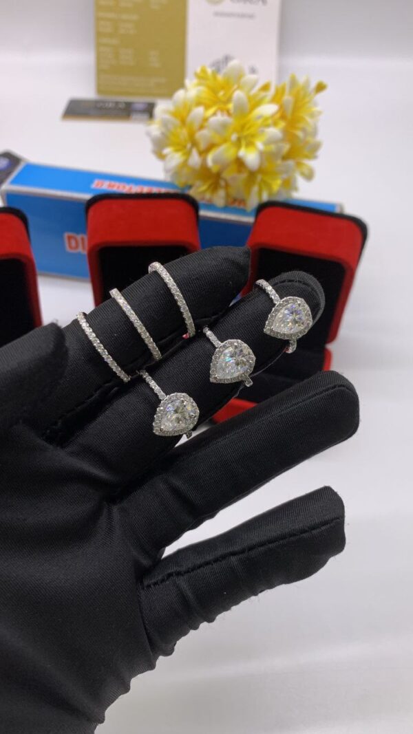 ENGAGEMENT/WEDDING RING
