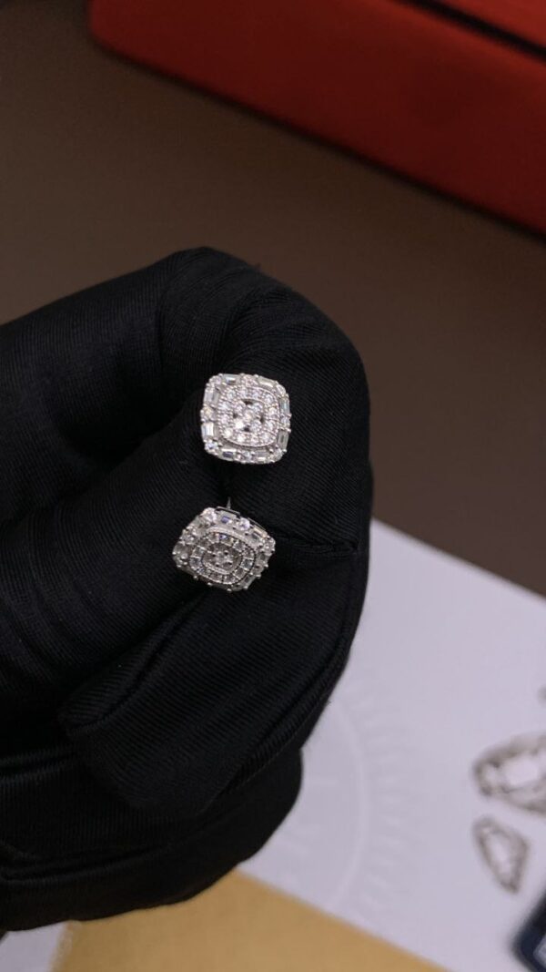 SQUARE SHAPE EARRINGS - Image 2