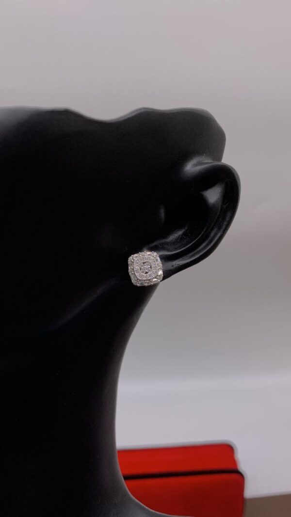 SQUARE SHAPE EARRINGS