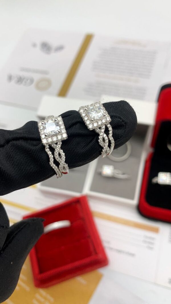 ENGAGEMENT RING - Image 3