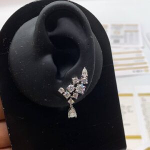 MOISSANITE EARRING