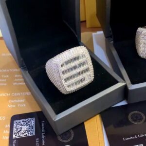 3D BAGUETTE CUT BOXED RING