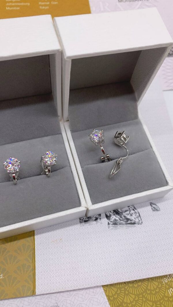 CLIP EARRINGS - Image 3