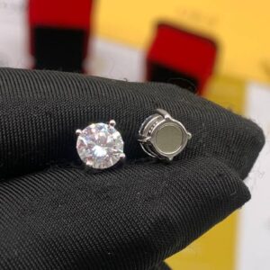 MAGNETIC EARRINGS