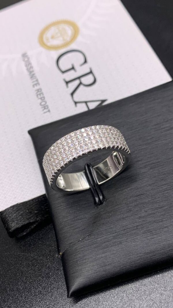 WEDDING BAND/RING