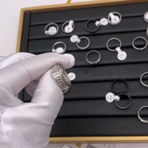 WEDDING BAND/RING