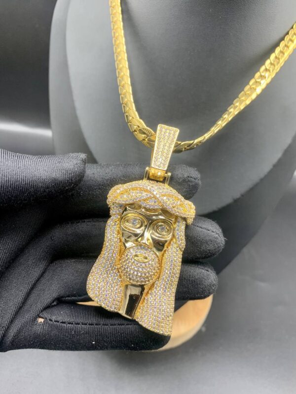 ZIRCONIA JESUS KING NECKLACE