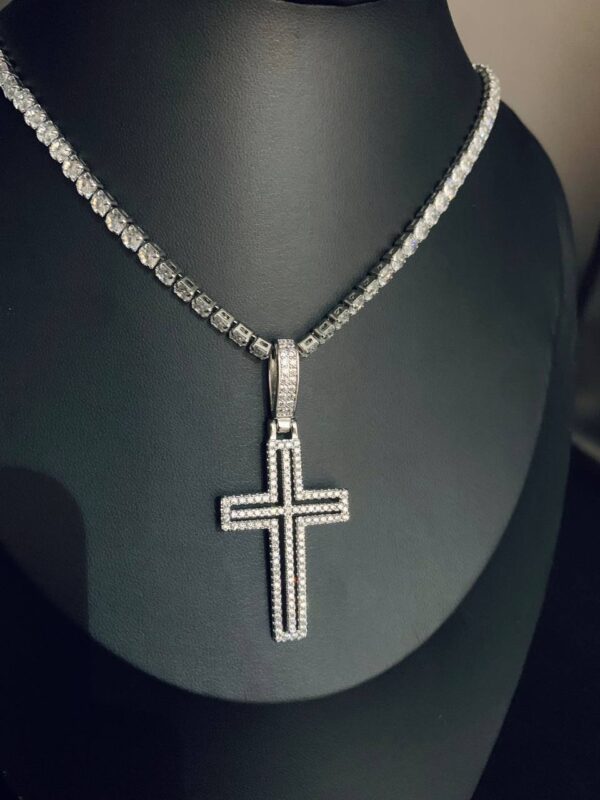 ZIRCONIA CROSS NECKLACE