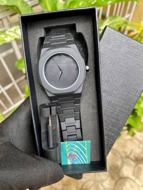 AURA MATTE WRISTWATCH - Image 2
