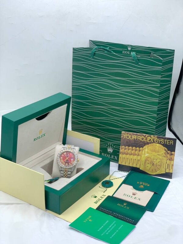 2 TONE WRISTWATCH - Image 3