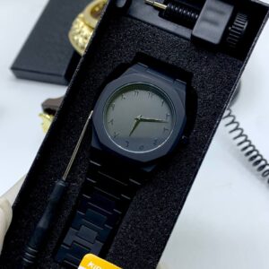 AURA MATTE WRISTWATCH