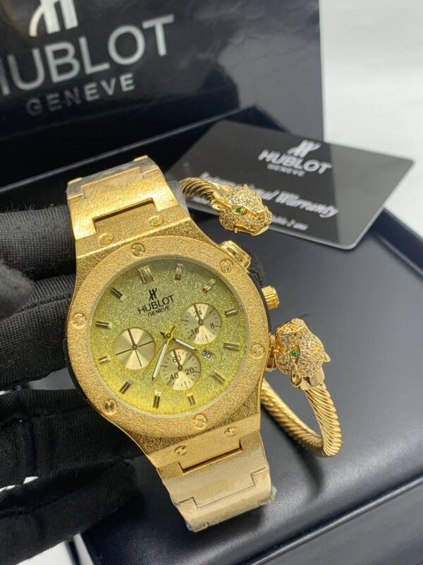 FASHION WRISTWATCH