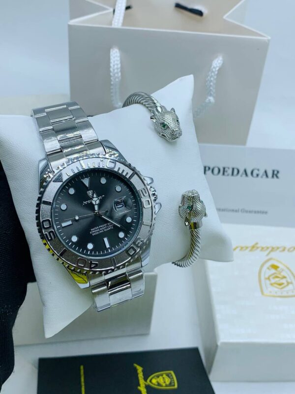 FASHION WRISTWATCH