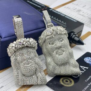 JESUS KING PENDANTS