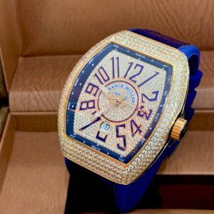 FASHION WRISTWATCH