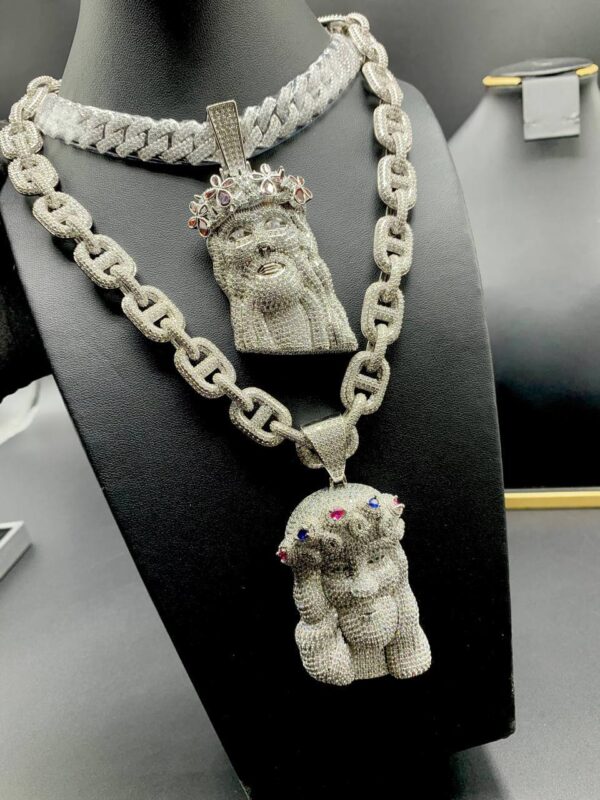 JESUS PENDANTS - Image 2
