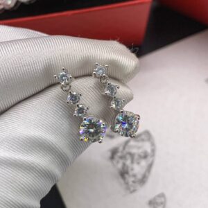 FASHION/ BRIDAL EARRINGS